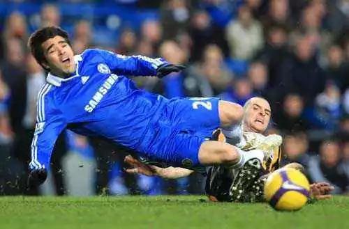 梅西和哈维哪个才是巴萨第一,梅西vs巴萨哈维