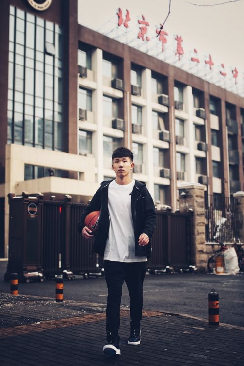 新乡市22中篮球,22中球场