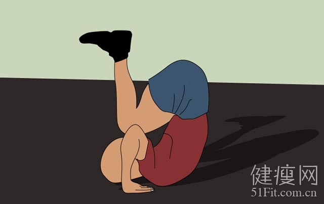 如何前空翻加落地滚,如何前空翻不摔