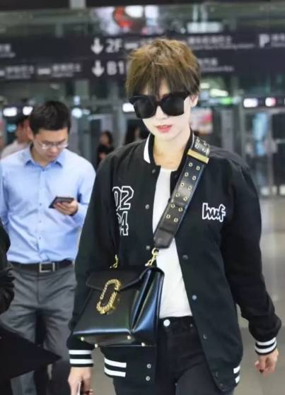 明星包包平价,一年四季都能背的平价包包