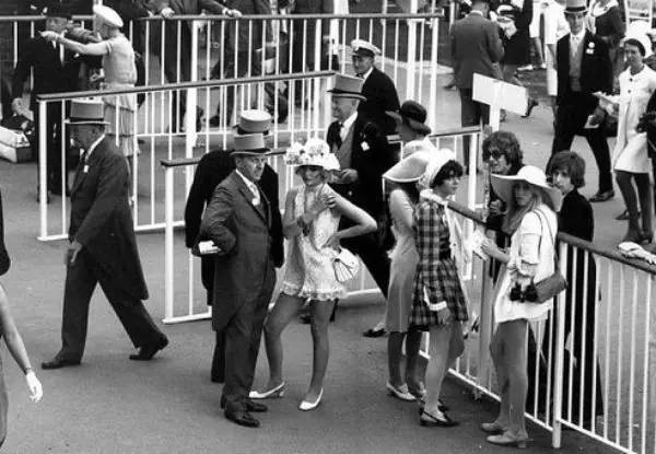 不会穿衣服的乐手不是好乐手？