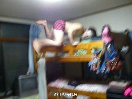 广场舞大妈跳舞把音响给砸了,大妈跳广场舞扰民音响被秀砸