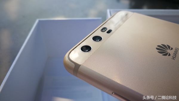 华为p10钻雕蓝后盖原厂,华为p10钻雕蓝陶瓷白哪个好