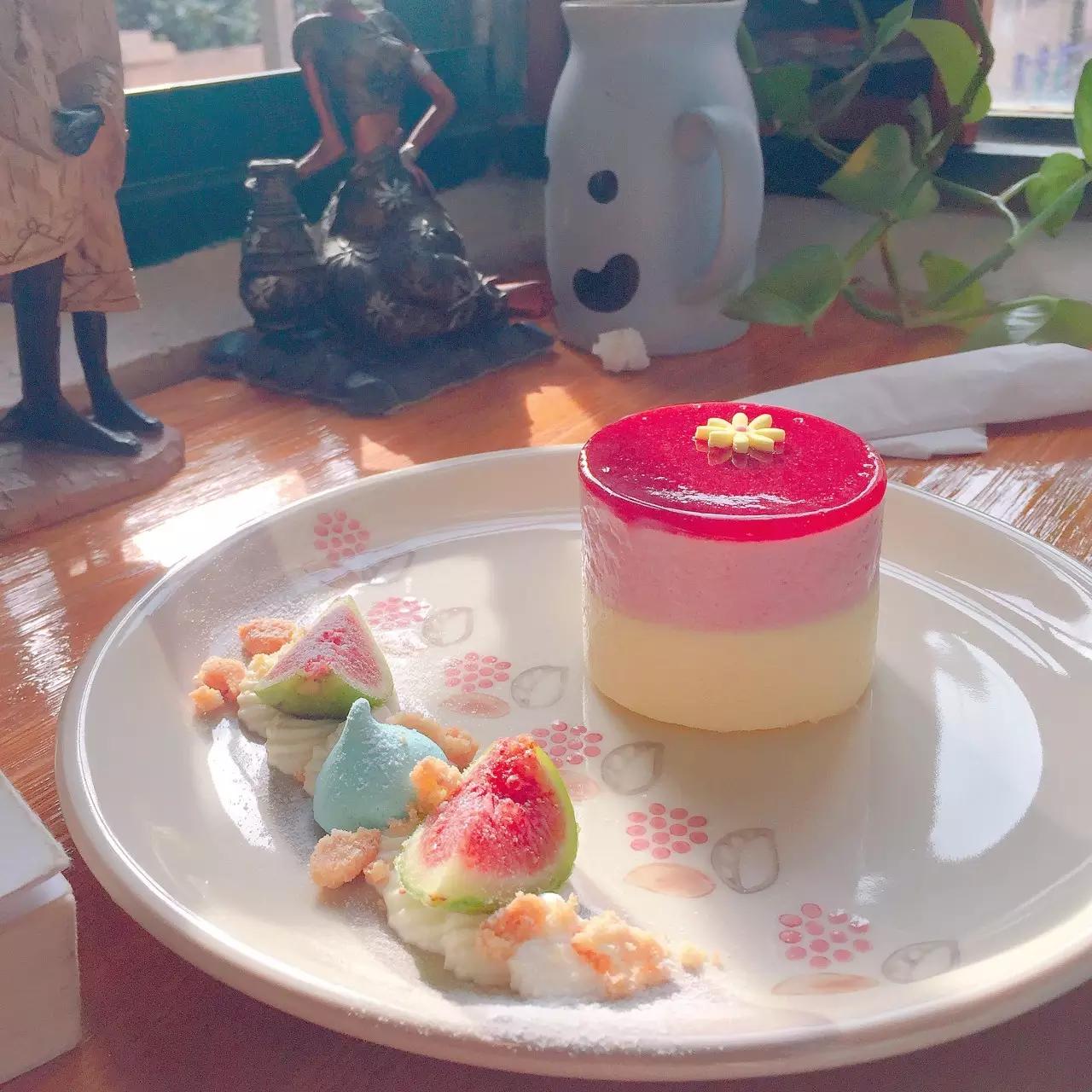 一天吃8顿算啥！回我老家青岛，带你吃上24小时！