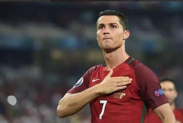 我的足球男友德国,克里斯蒂亚诺罗纳尔历任女友