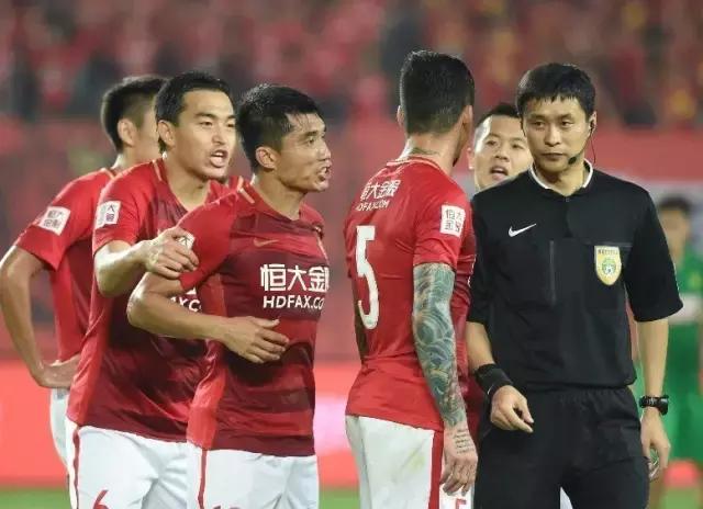 一张红牌·今天谈谈德艺双馨,别笑,认真的