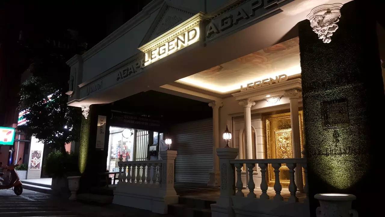 nike新品主视觉形象图,nikenewlogo