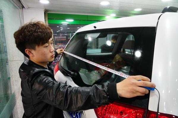 老司机汽车贴膜,老司机和你聊聊汽车贴膜那些事儿