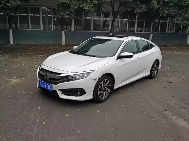 十代思域豪华版定速巡航 (10代思域尊贵版自动巡航)