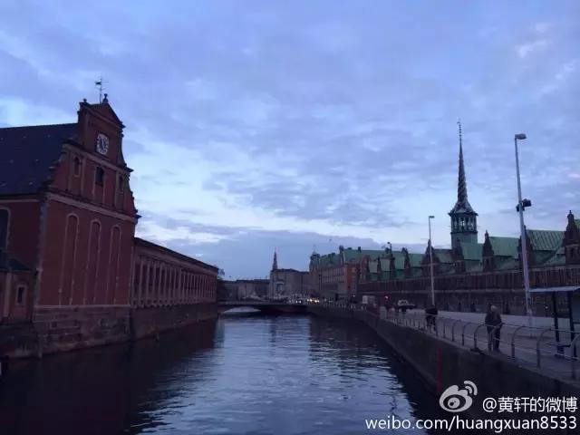 黄轩关心文咏珊,黄轩burberry