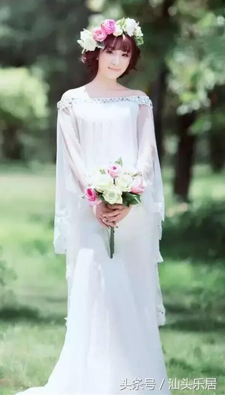 十二名美模，十二种风情，你来“选出”小公园的故事