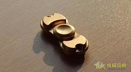 最新出的一代陀螺,又便宜又战斗力爆表的陀螺