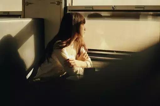 小城姑娘女生版翻唱,小城姑娘翻唱