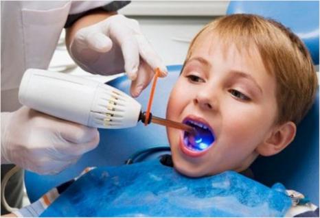 小孩牙疼能吃大人的止痛药吗,孩子晚上牙疼能吃消炎药吗