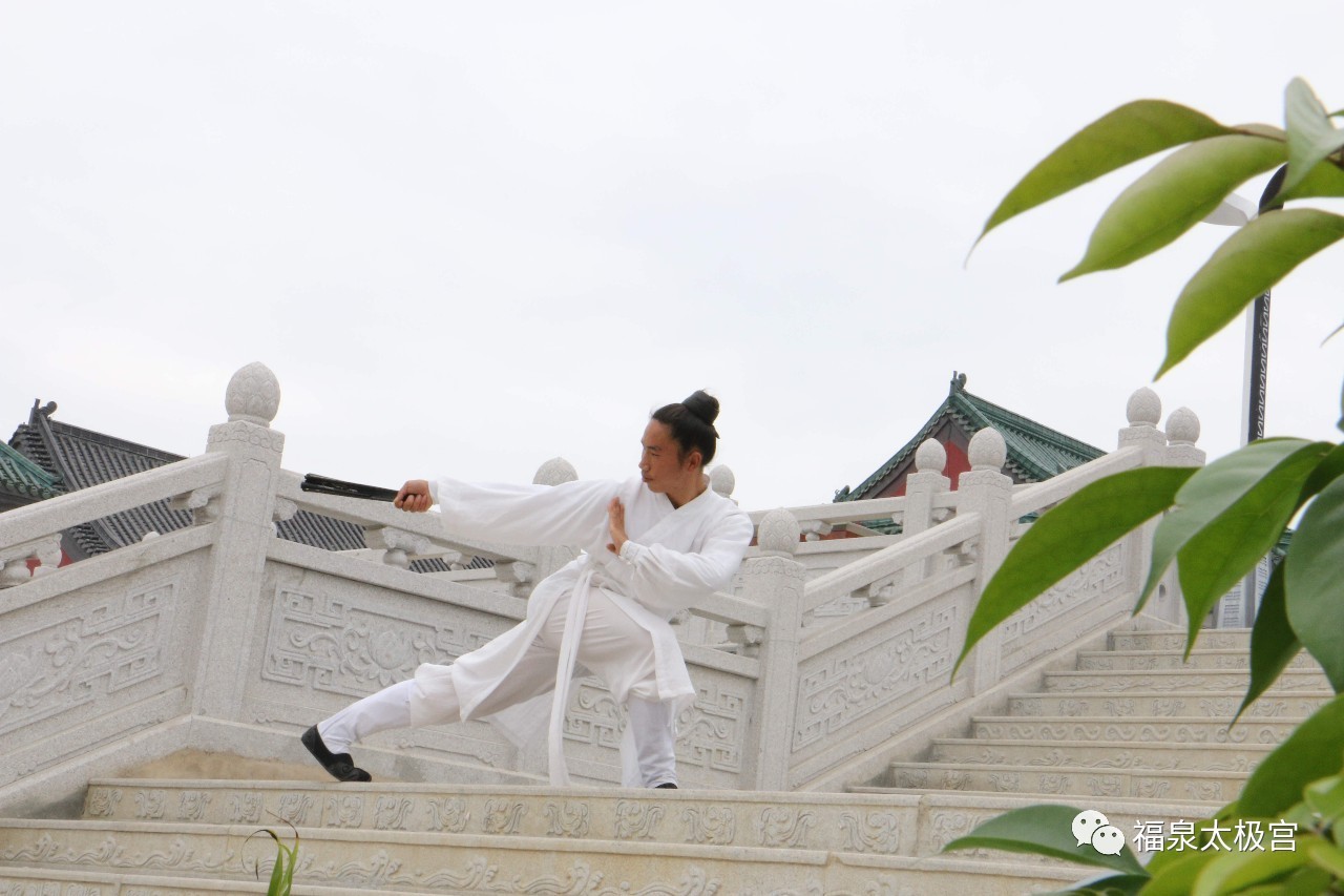 春风十里，不如谈剑锋的“准时打卡机”