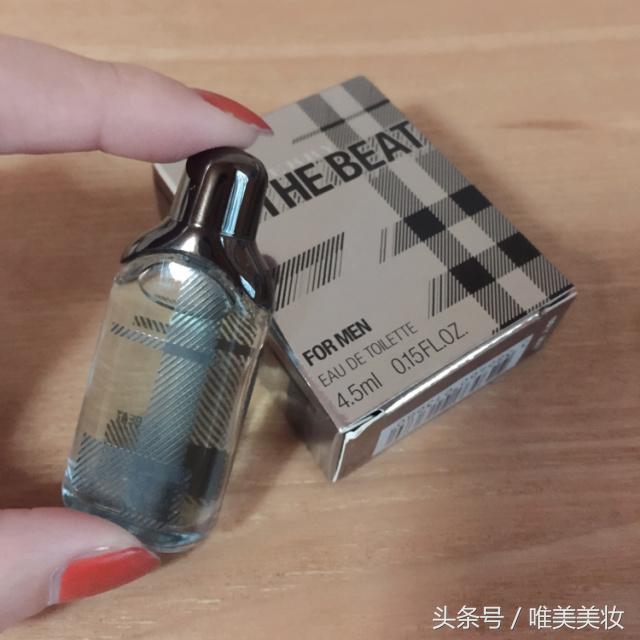 巴宝莉挚爱绯色悦粉香水怎么样,巴宝莉和范思哲香水哪个档次高