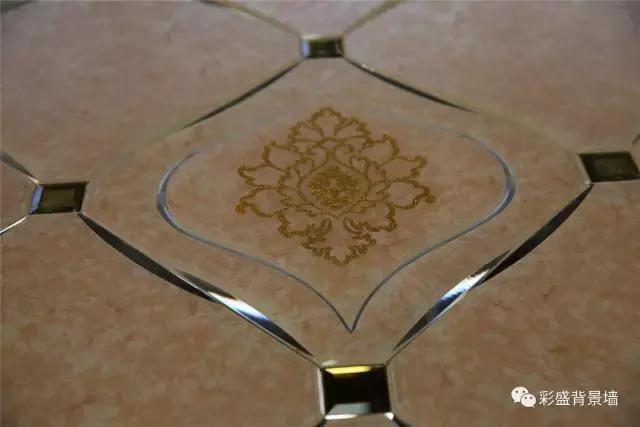 墙上挂镜子上玻璃胶怎么处理,墙壁上装大镜子一定要打玻璃胶吗