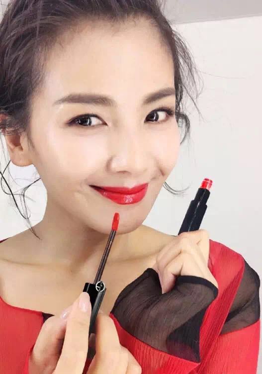 有了这只口红，我才不要男朋友！