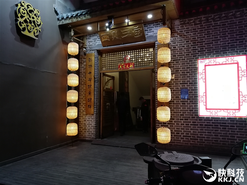 荣耀手机升级8.0测评,荣耀手机关于使用流畅度测试