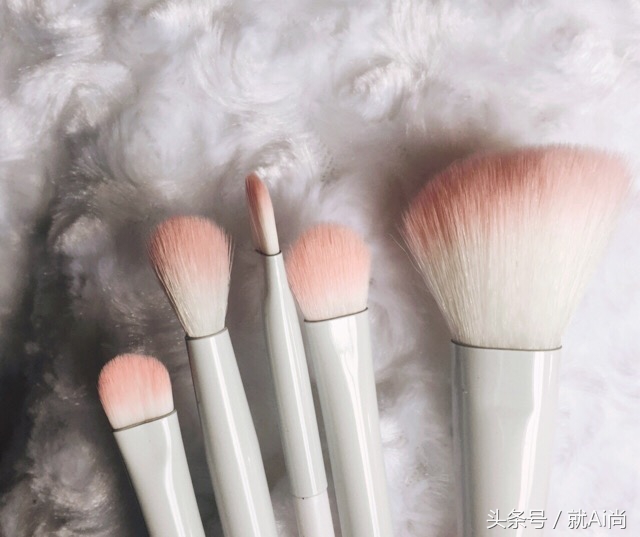 wetnwild底妆,wetnwild湿又野有色面霜测评