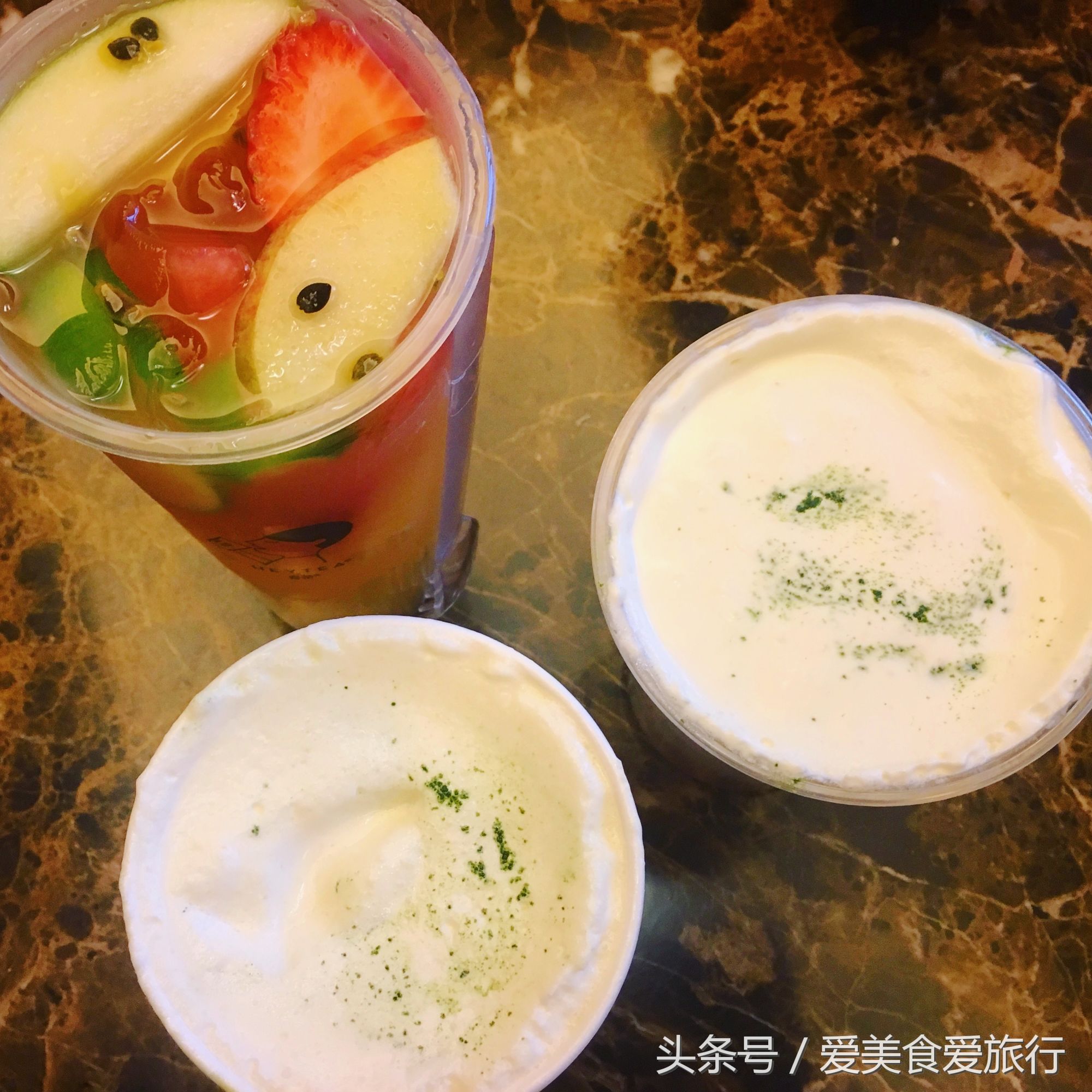 喜茶倒垃圾,花两个小时排队买喜茶