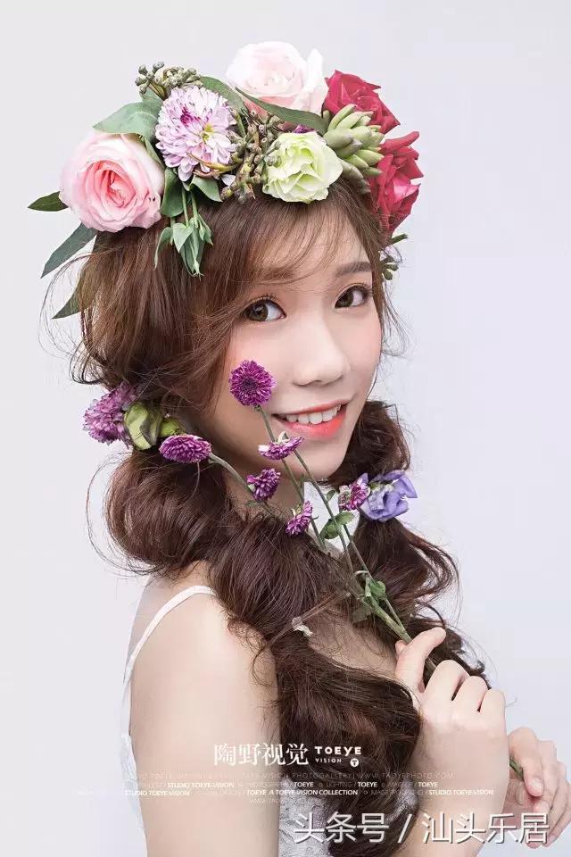 十二名美模，十二种风情，你来“选出”小公园的故事