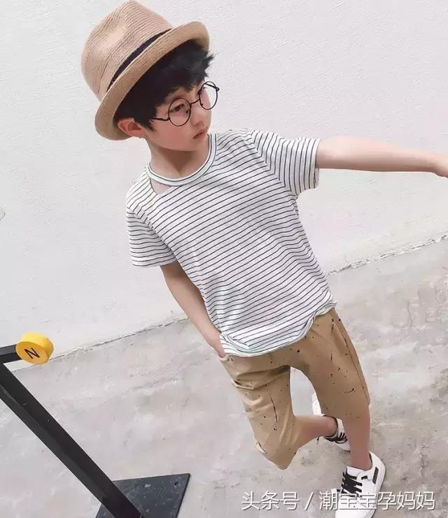 短袖t恤男孩夏季青少年潮牌渐变,男宝夏季2023新款爆款短袖