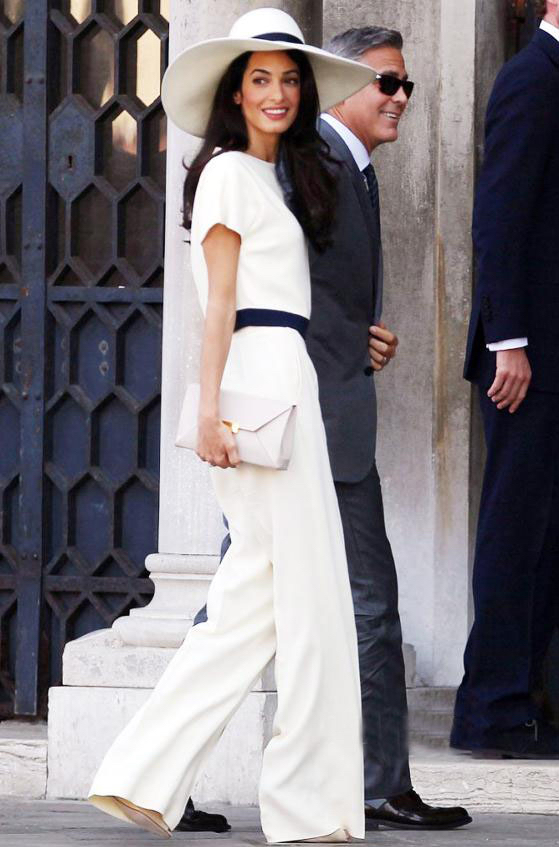 不是一模一样的情侣装推荐,情侣装怎么穿才够虐狗