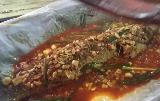 据说99%的人都喜欢这道海鲜美食,重庆必吃的100家烤鱼店