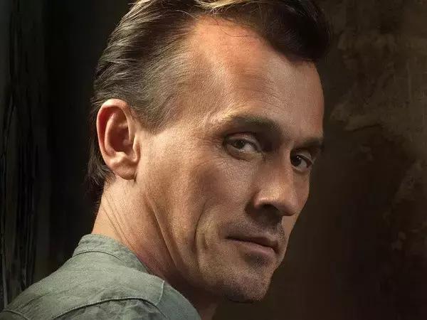 越狱第五季反派,越狱第五季男主复活