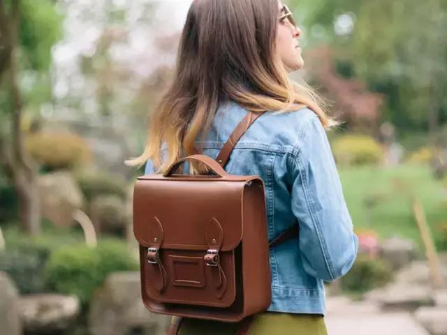 这几款包包让你美腻一个冬季,这几款包包让你一包背进时尚圈