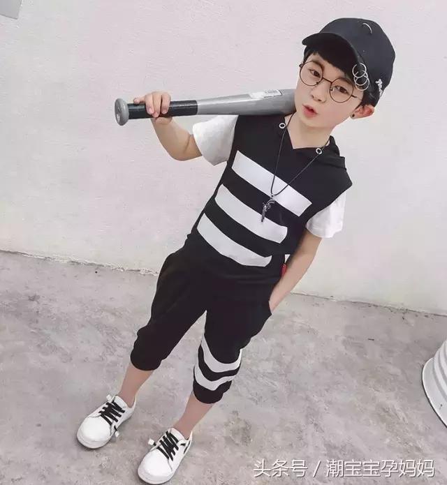 短袖t恤男孩夏季青少年潮牌渐变,男宝夏季2023新款爆款短袖