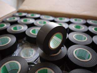 专治小故障的胶布、塑料束带、胶钉，你的车会带着吗？