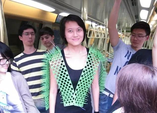 绝密：新加坡地下法规，比法律还牛，不遵守不行！