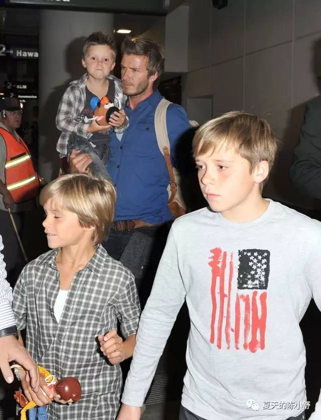 贝克汉姆大背头发型,贝克汉姆3个儿子名字