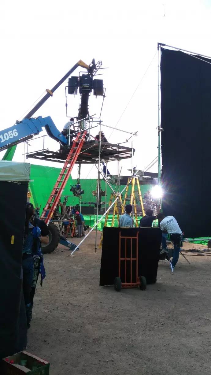 我们在国际化剧组学\做到了这些！详解《长城》DIT流程