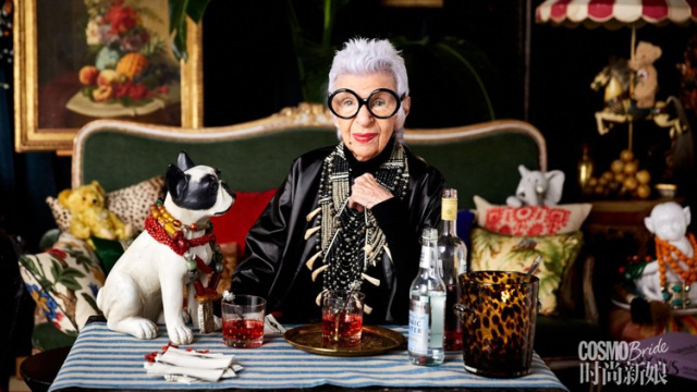 粉底卡在皱纹里怎么办,粉底液总是卡在皱纹里