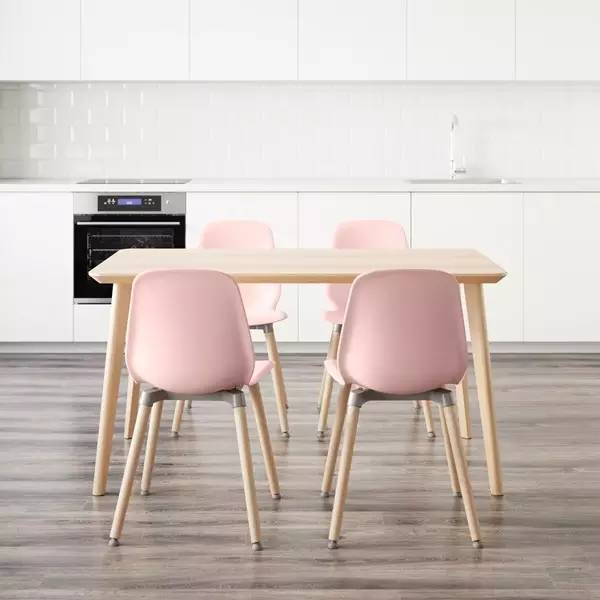 这些老祖宗的东西才是真的设计，连这个崇尚设计的北欧品牌都开始学了