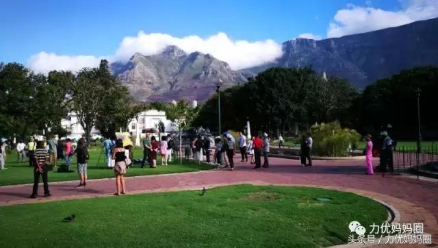 麻麻，为什么不能带我去非洲！