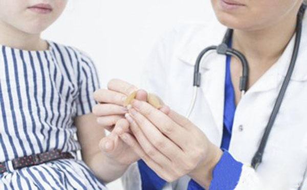 手掌脱皮中医,手掌脱皮中医怎么说