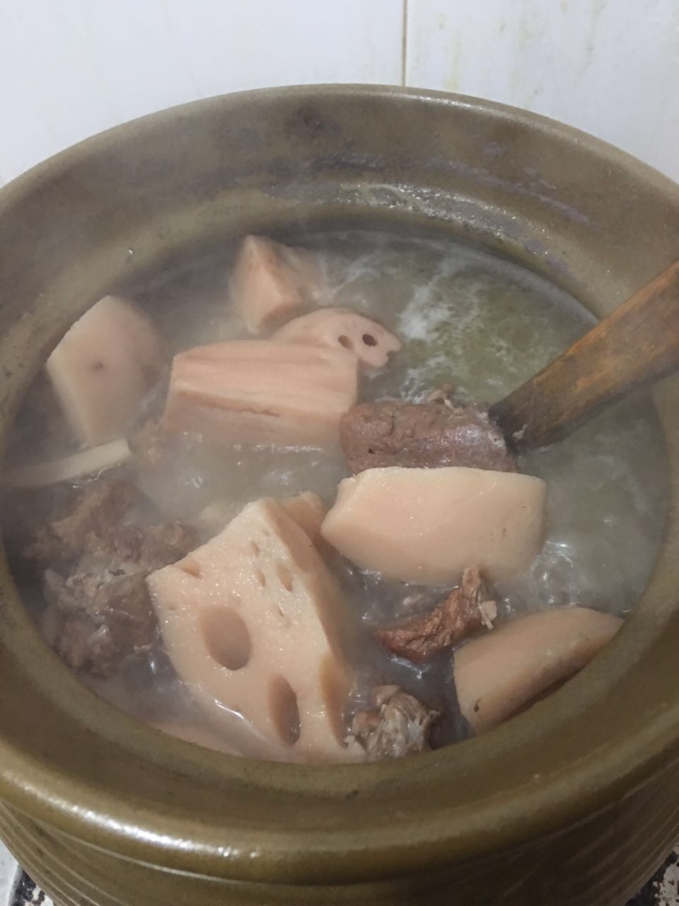 排骨汤入味的正确方法,如何炖排骨汤才能肉烂骨酥