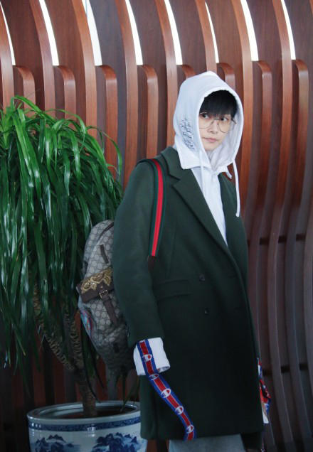 像你爱豆这样为Vetements痴狂