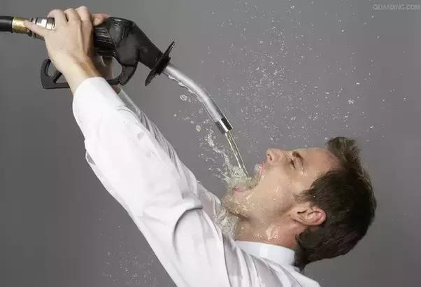 朱卫东谈喝酒视频,朱卫东最近视频