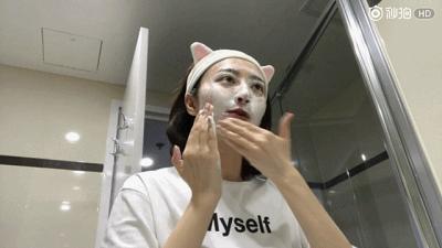 景甜自嘲体重超过50公斤,景甜直播间首秀霸屏