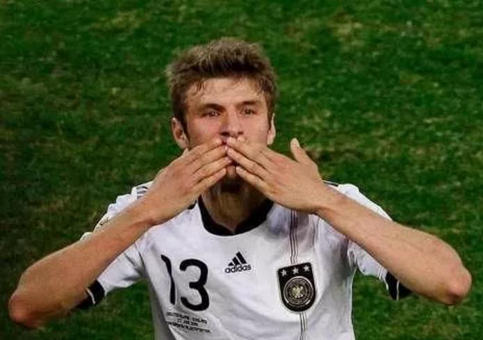 让人一看就热血沸腾足球视频,激情澎湃的进球庆祝动作