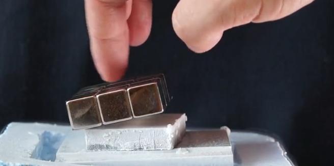 生活中怎样让物体悬浮和太空一样,能让物体悬浮的科学小实验