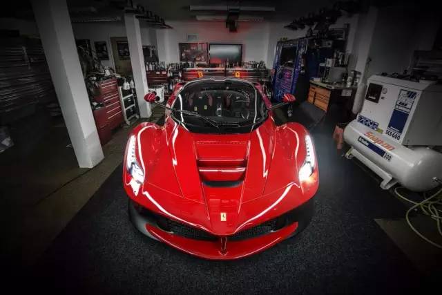 就算你月薪5万又怎样，在这儿也只够洗次车