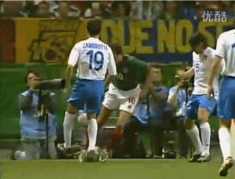 别人说足球是一项运动他们说足球是一种艺术