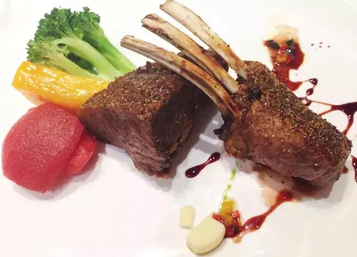 直男别再傻傻叫女朋友多喝热水了,直男们别再回复多喝热水