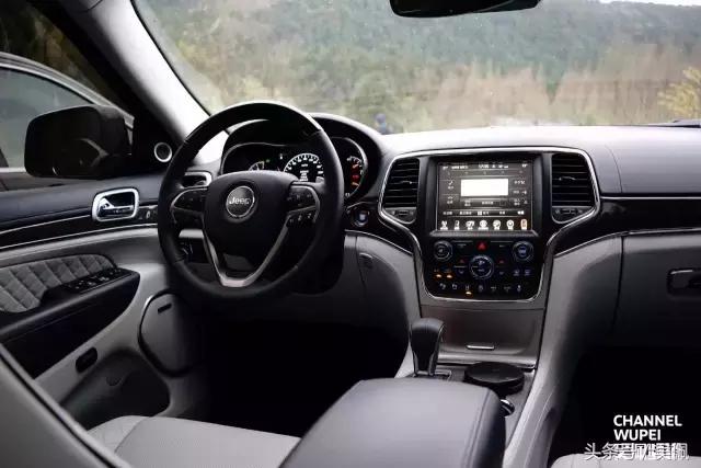 大切诺基适合家用吗,2022款suv大切诺基